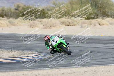 media/Dec-07-2025-CVMA (Sun) [[3e7d2de5dc]]/Race 8-Middleweight Shootout/